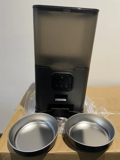 4L/6L OEM Dual Bowls Automatic Cat Feeder with Camera TUYA APP Stainless Bowl
